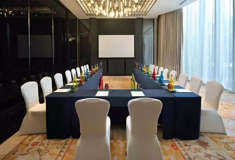 هتل Shanghai Hongqiao