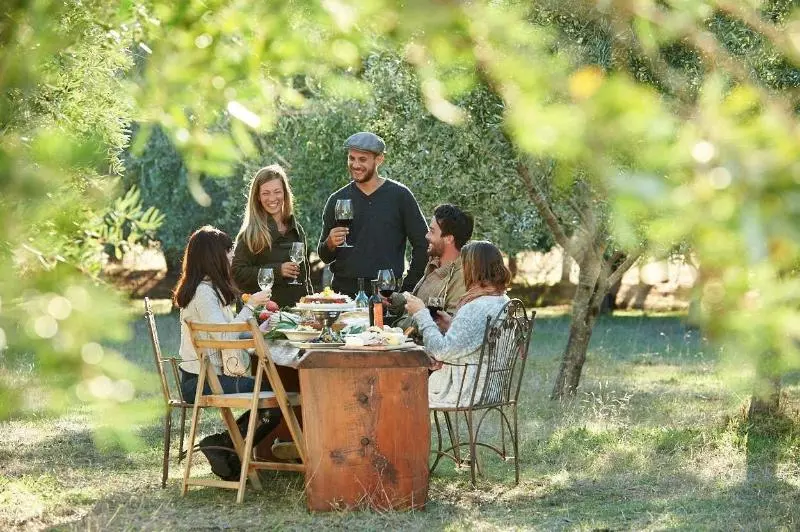 Hotelli Olio Bello Lakeside Glamping