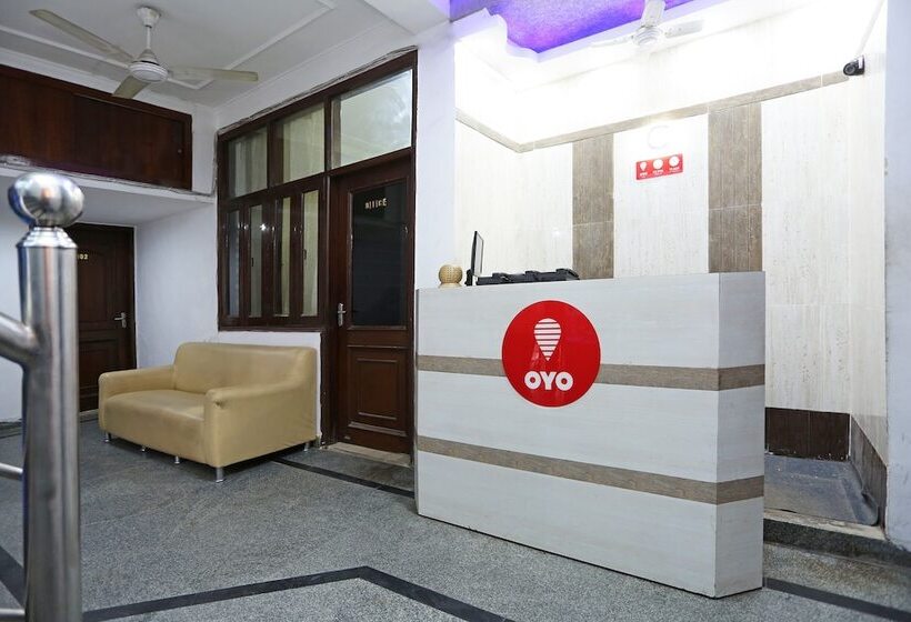 בית מלון כפרי Oyo 16562 Flagship Sector 11