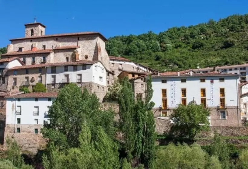 Hotelli Posada Hoyos De Iregua