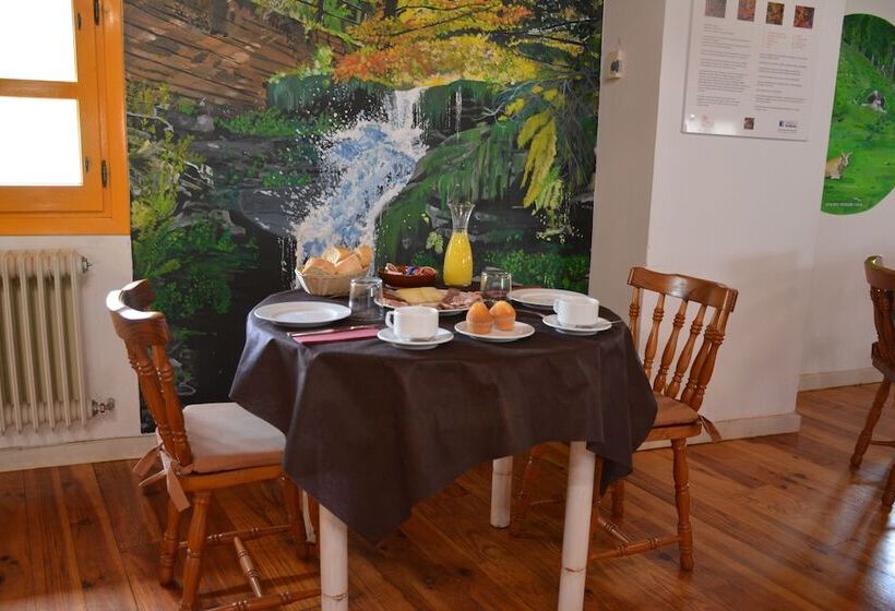 فندق Posada Hoyos De Iregua