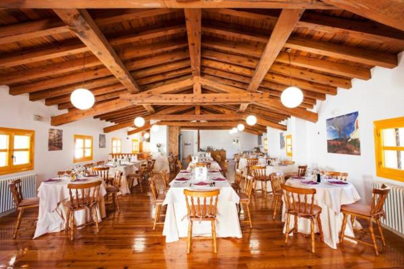 فندق Posada Hoyos De Iregua