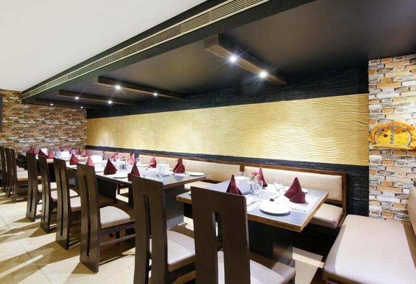 Hotel Treebo Punjabi Nature Residency, Near Faridabad Railway Station