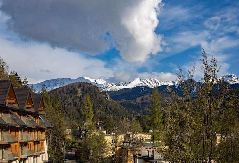 Radisson Blu Hotel & Residences