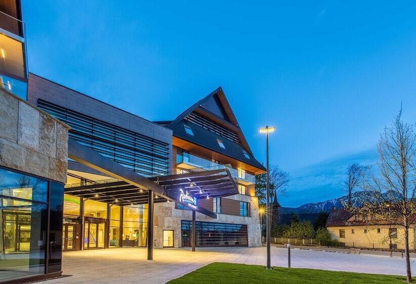 Radisson Blu Hotel & Residences