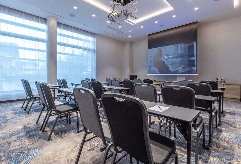 Radisson Blu Hotel & Residences