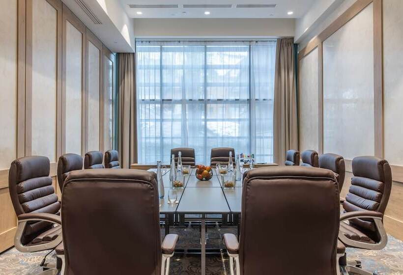 Radisson Blu Hotel & Residences