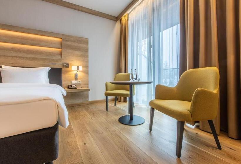 Radisson Blu Hotel & Residences