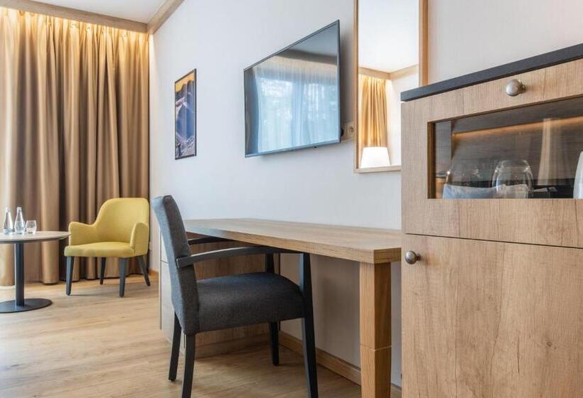 Radisson Blu Hotel & Residences