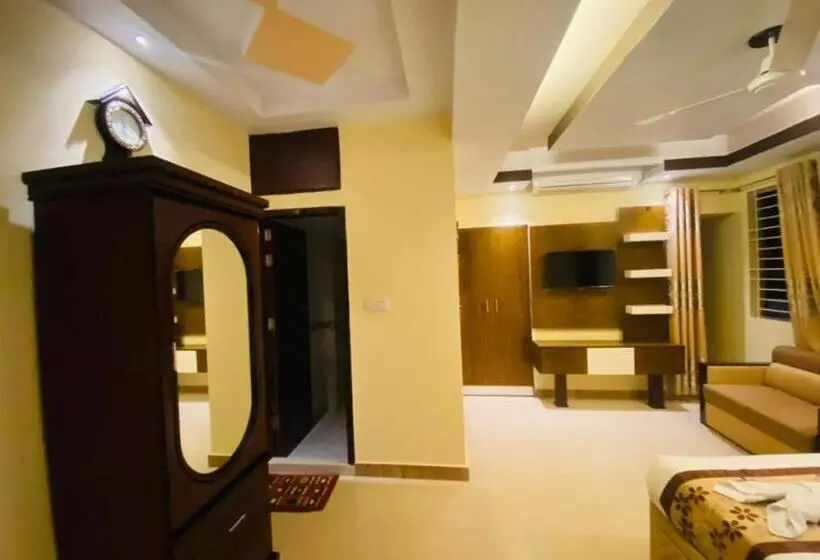 هتل Regal Palace