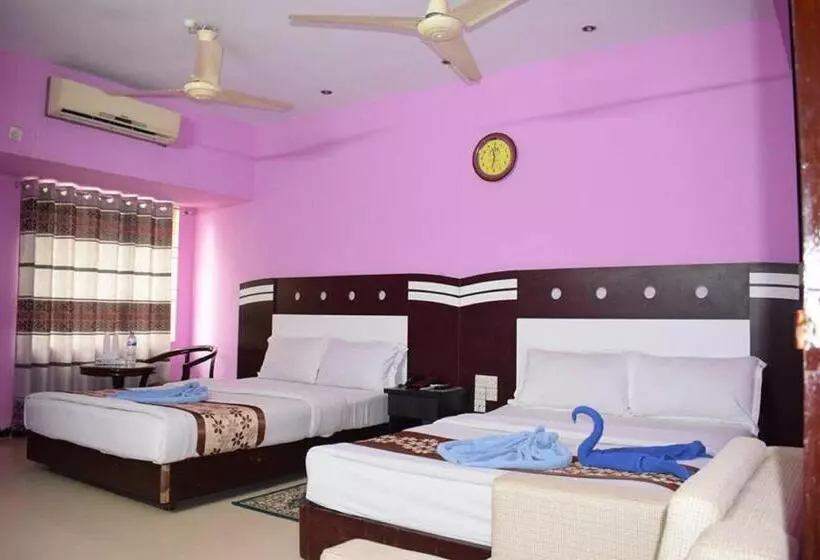 هتل Regal Palace