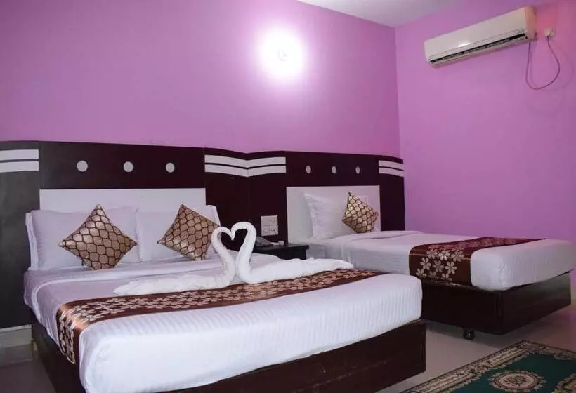هتل Regal Palace