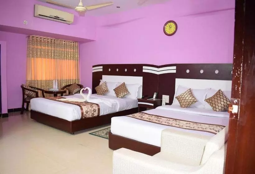 هتل Regal Palace