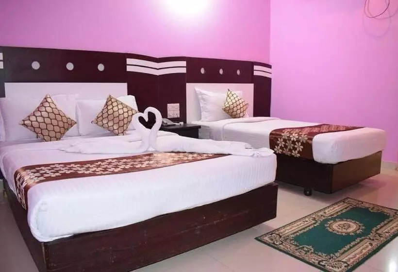 هتل Regal Palace