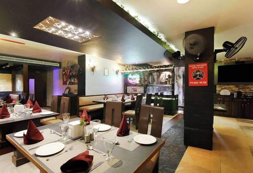 Hotel Treebo Punjabi Nature Residency, Near Faridabad Railway Station