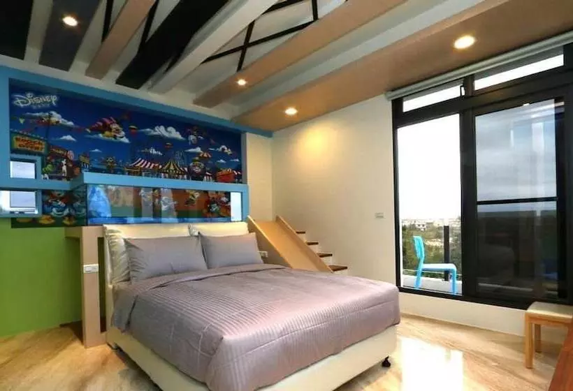 Li Chu Art Paternity B&b