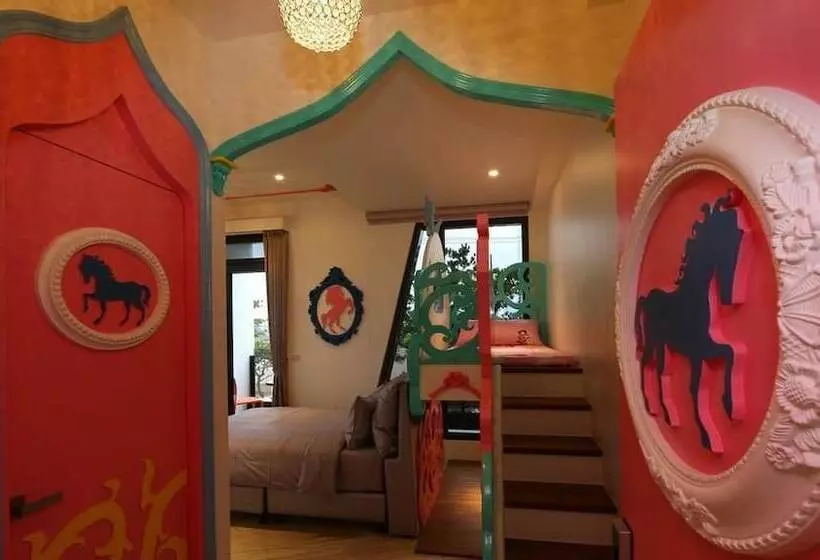 Li Chu Art Paternity B&b