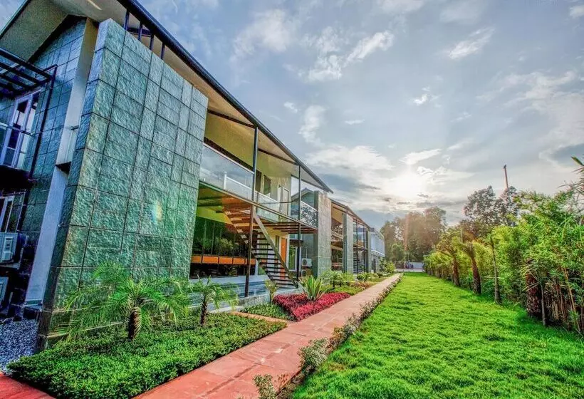 Palette   The Cloyster Spa & Resort