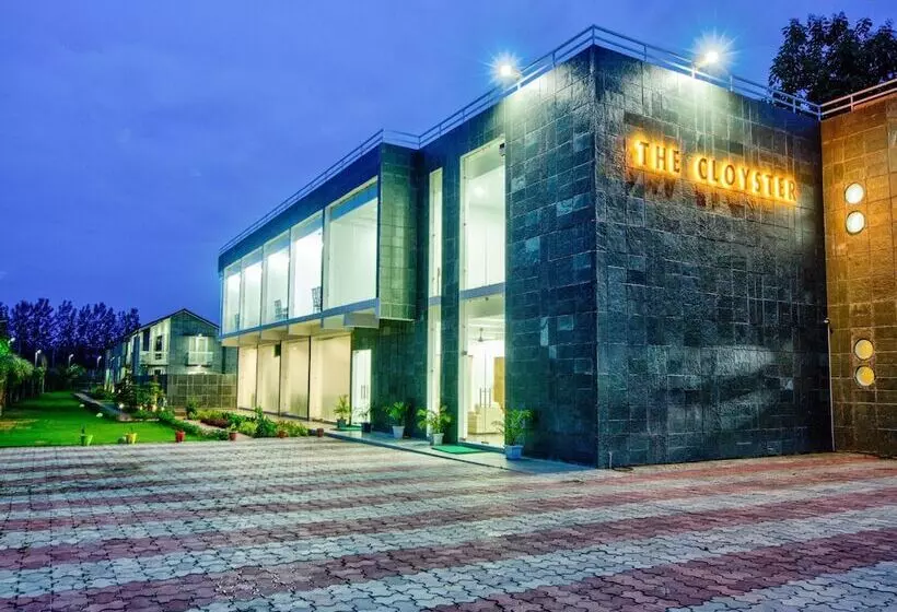 Palette   The Cloyster Spa & Resort