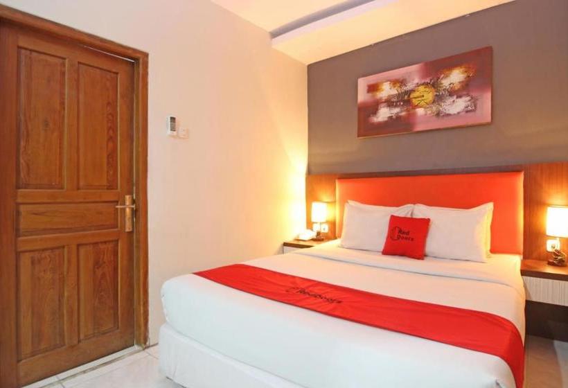 Hotel Reddoorz Plus Near Keraton Solo