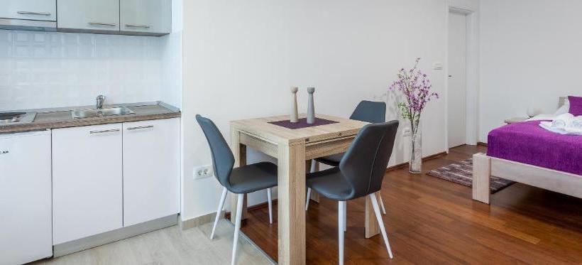 Studio Apartments Rados