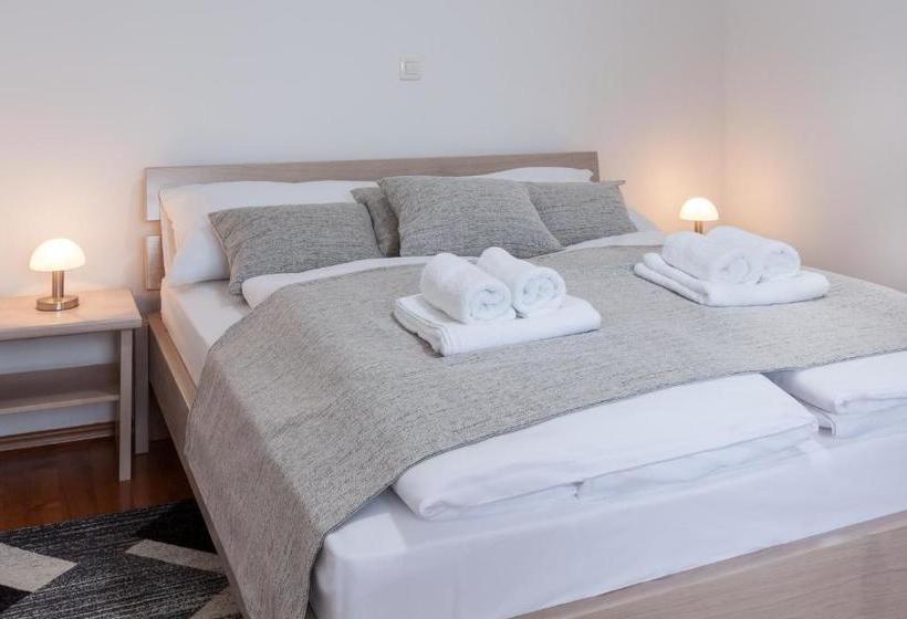 Studio Apartments Rados