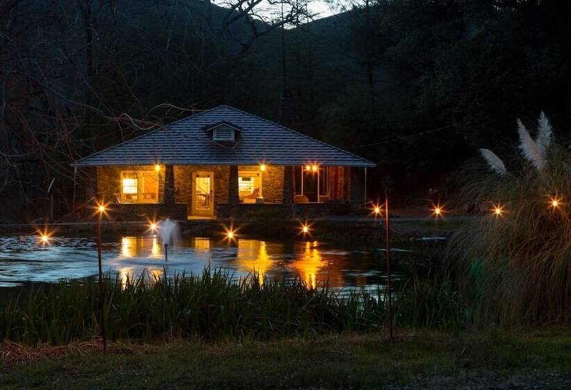 住宿加早餐  Bed & Barrel At Stonehouse Cellars