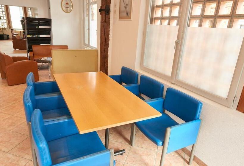 تختخواب و صبحانه Chambres D'hotes Du Colvert