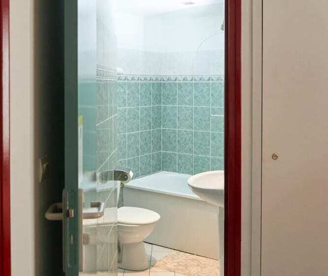 تختخواب و صبحانه Chambres D'hotes Du Colvert