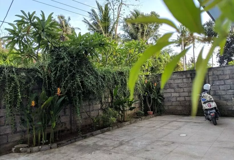 Aamiaismajoitus (B&B) Serangan Inn Mimba