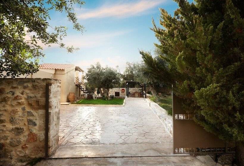 Discrete Villa Triopetra