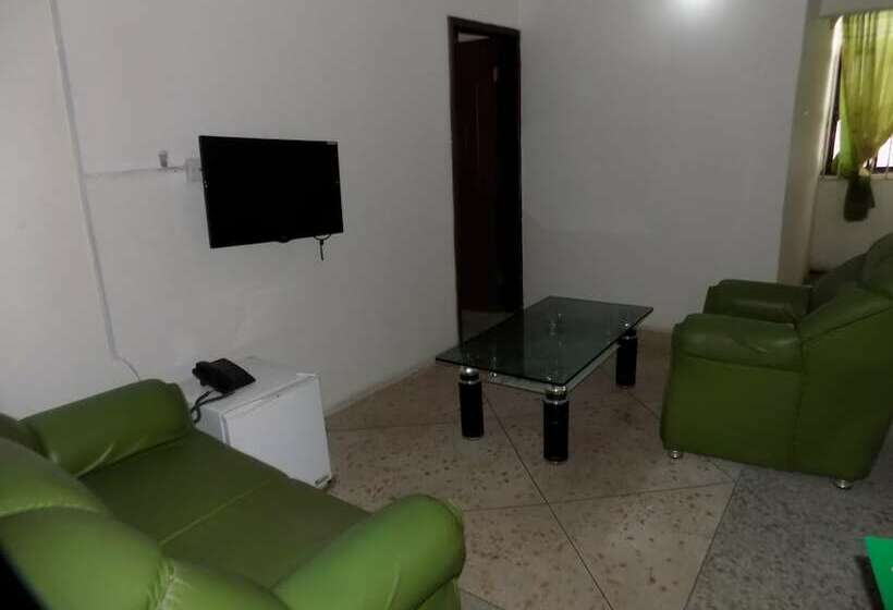 مسافرخانه Royal Green Guest House