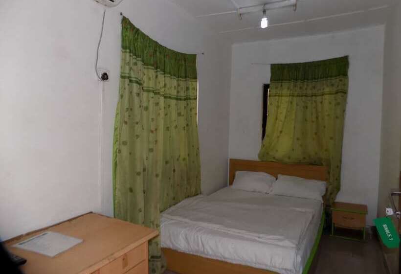 مسافرخانه Royal Green Guest House