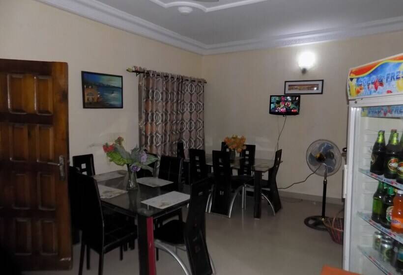 مسافرخانه Royal Green Guest House