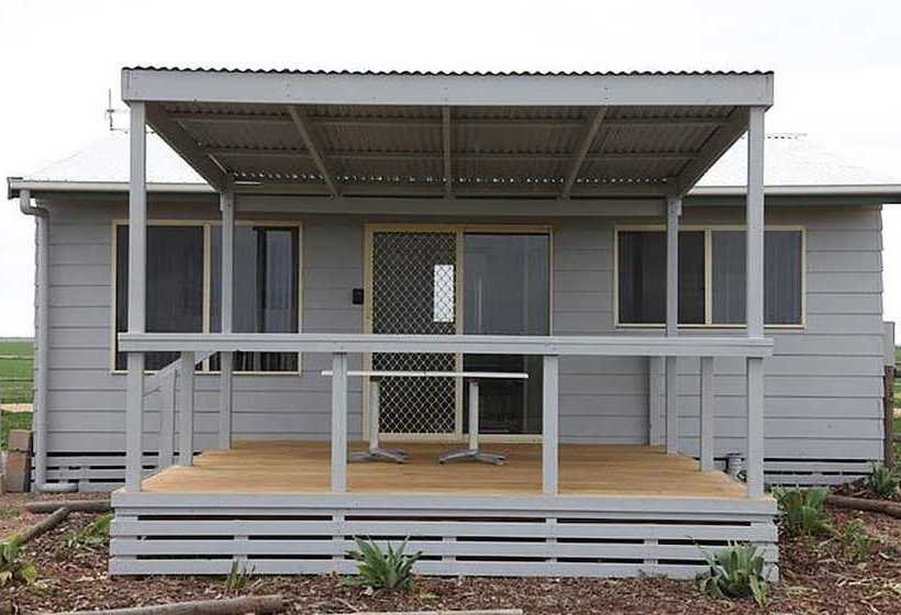 פונדק Tarnasey Farm