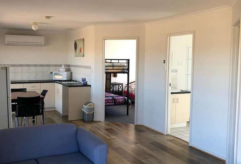 פונדק Tarnasey Farm