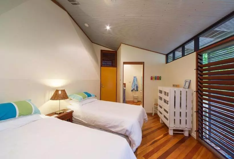 簡易ホテル The Dome House