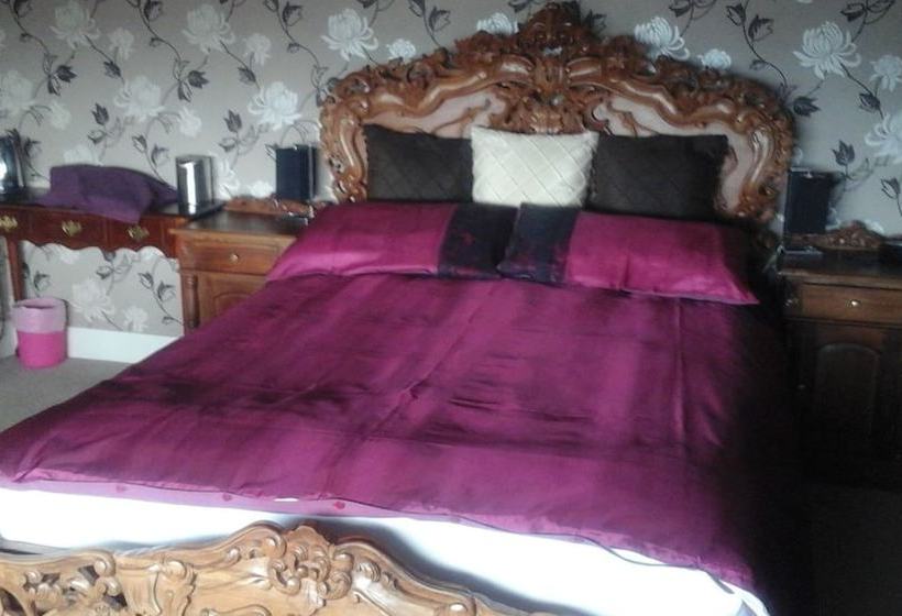 פונדק The Mariner Guest House