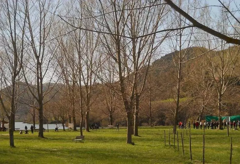 Hotelli Azienda Agrituristica La Casetta Del Pollino