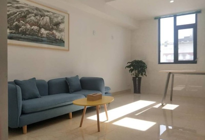 Отель Beijing Silver Art Themed