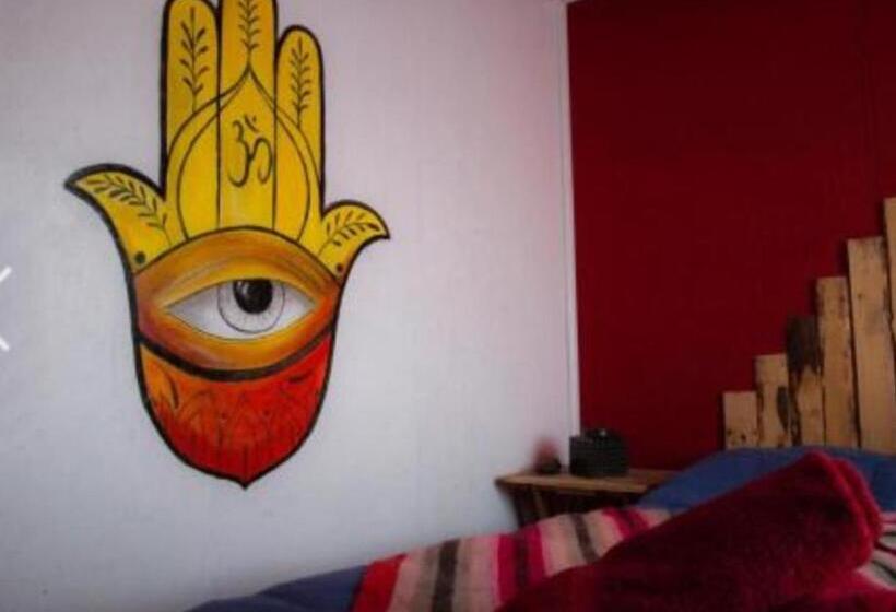 בית מלון כפרי Ecoluna Lodge   Hostel