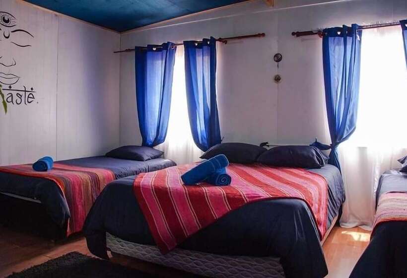 בית מלון כפרי Ecoluna Lodge   Hostel