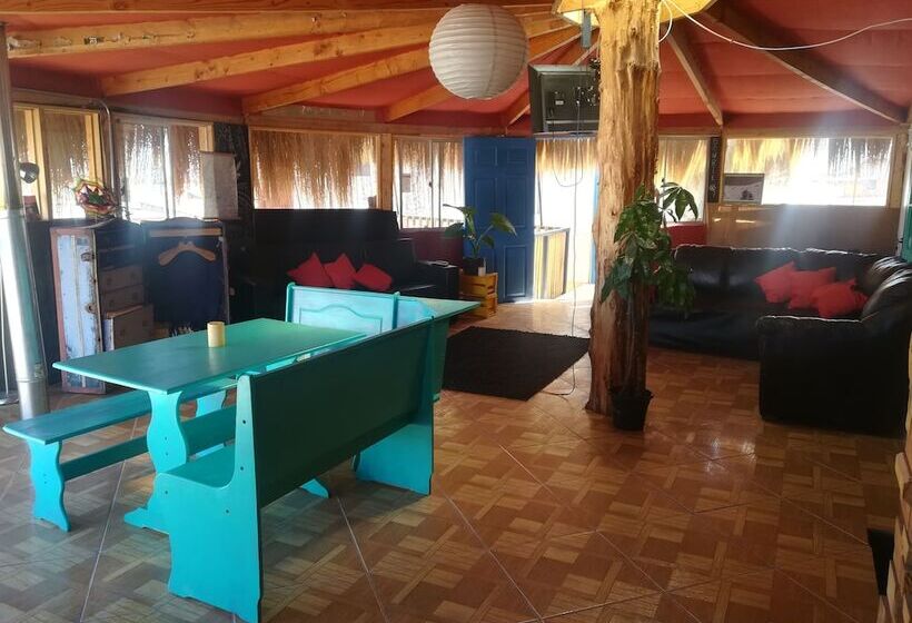 בית מלון כפרי Ecoluna Lodge   Hostel