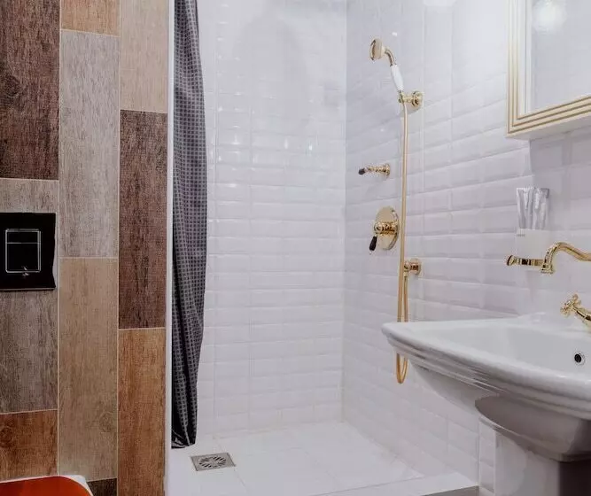 Hotelli Gold 1905 Boutique