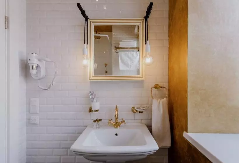 Hotelli Gold 1905 Boutique