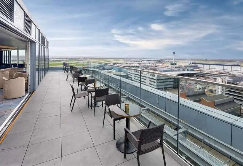 هتل Hilton Garden Inn London Heathrow Terminal 2 And 3