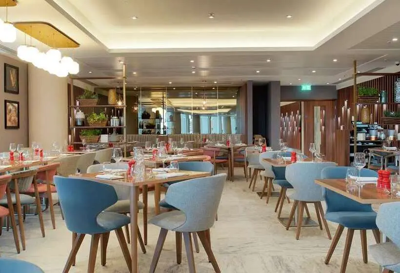 هتل Hilton Garden Inn London Heathrow Terminal 2 And 3