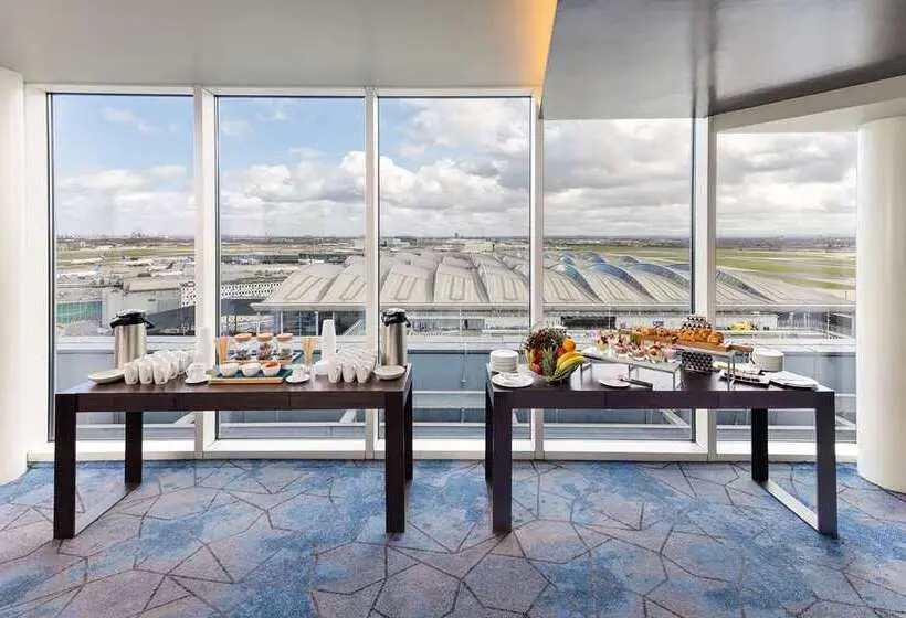 هتل Hilton Garden Inn London Heathrow Terminal 2 And 3