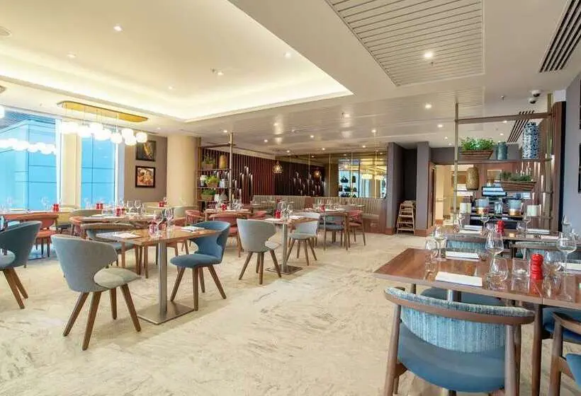 هتل Hilton Garden Inn London Heathrow Terminal 2 And 3