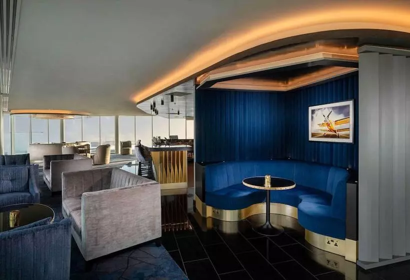 Hotelli Hilton Garden Inn London Heathrow Terminal 2 And 3